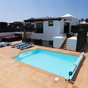 casa-pari.in-canary-islands.com/